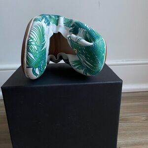 Yosi Samra White Palm Print Leather Foldable Flats